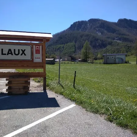 Laux Apartment Usseaux